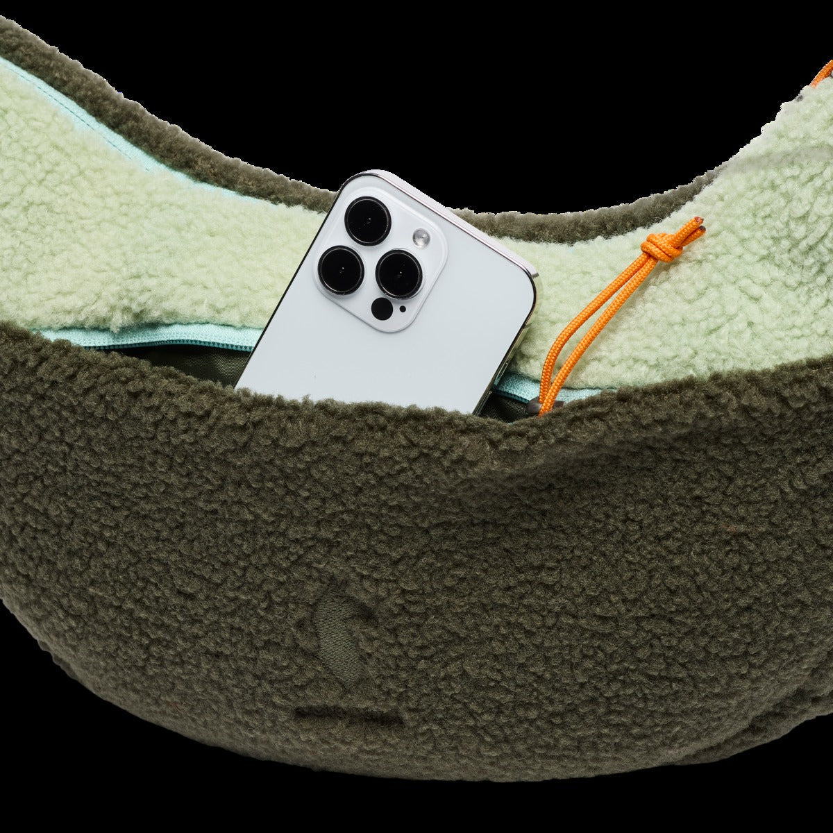 High Pile Fleece 6L Crescent Bag