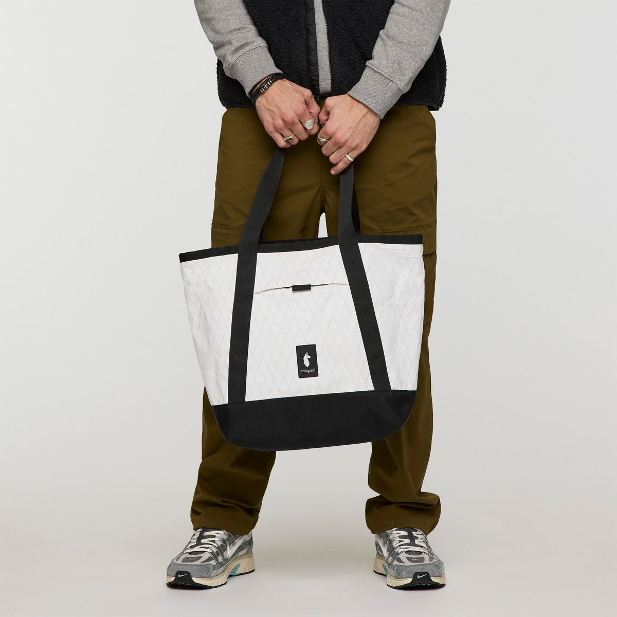 Contiguo 22L Tote