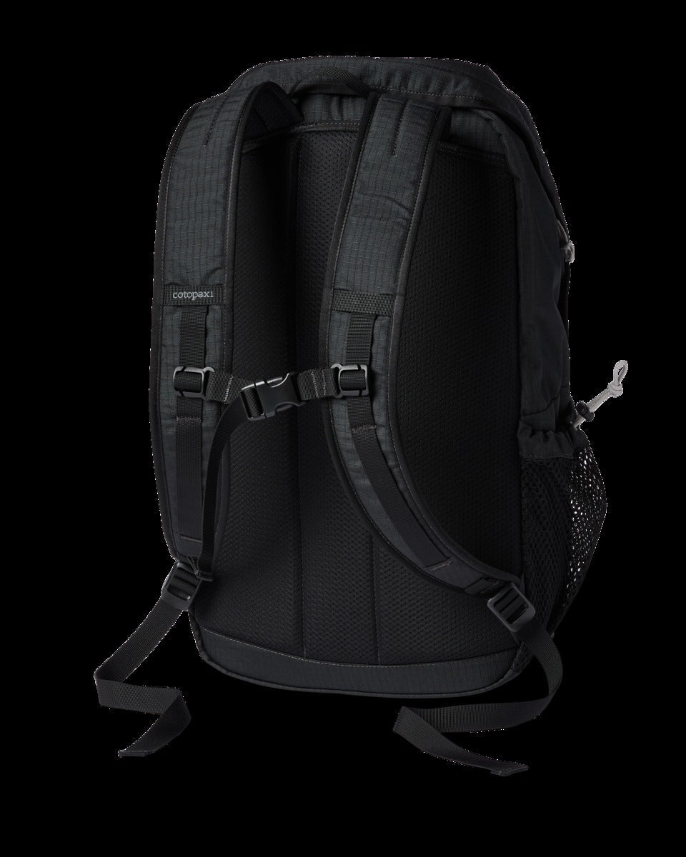 Clase 28L Daypack